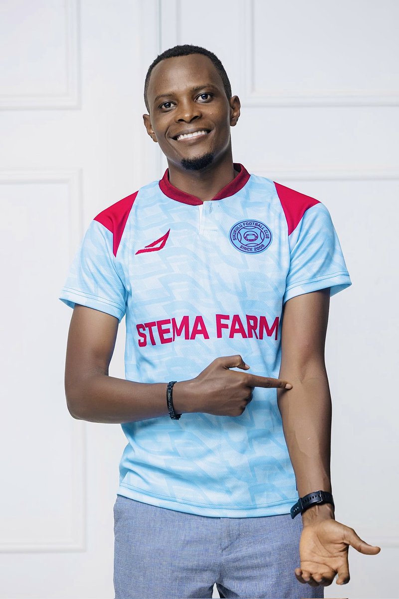 Sikukulu_fc's tweet photo. Drip to the core!
#RukundoEgumeho
#Ensubize https://t.co/xqJHJ0Zopf