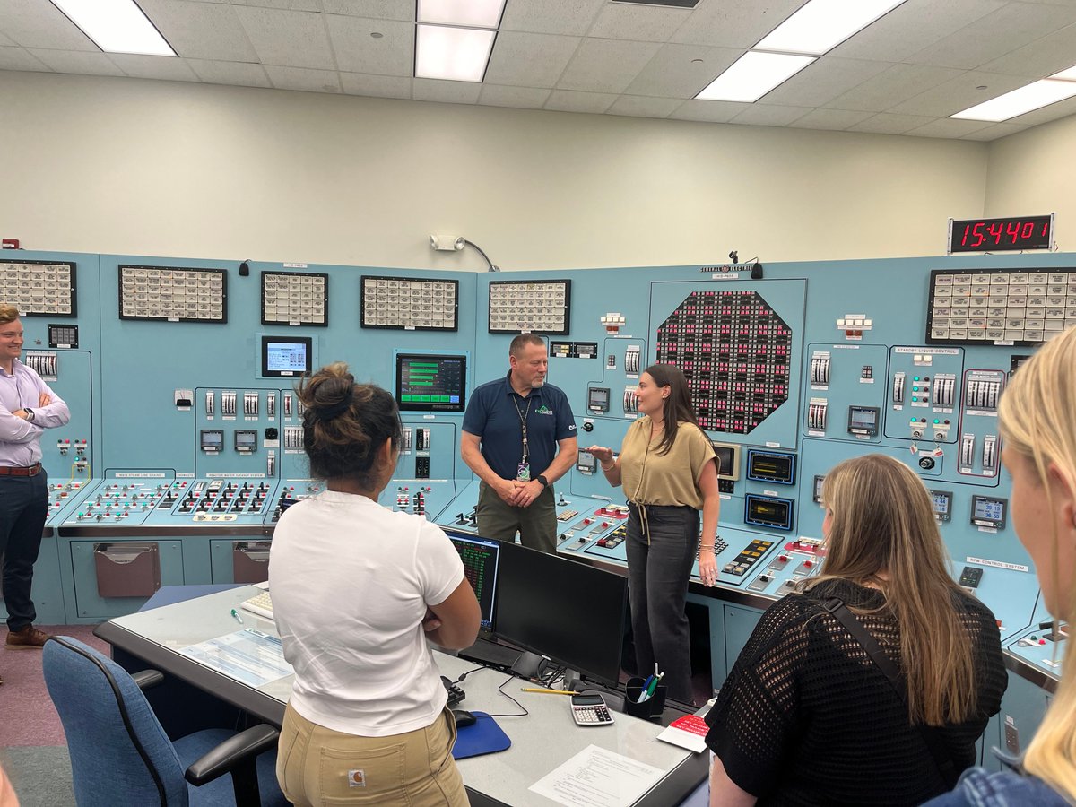 Congressional staff visited the Columbia Generating Station as part of ClearPath Clean Energy Innovation Academy, focusing on clean energy technology and policy. Thank you for the visit to Washington state!