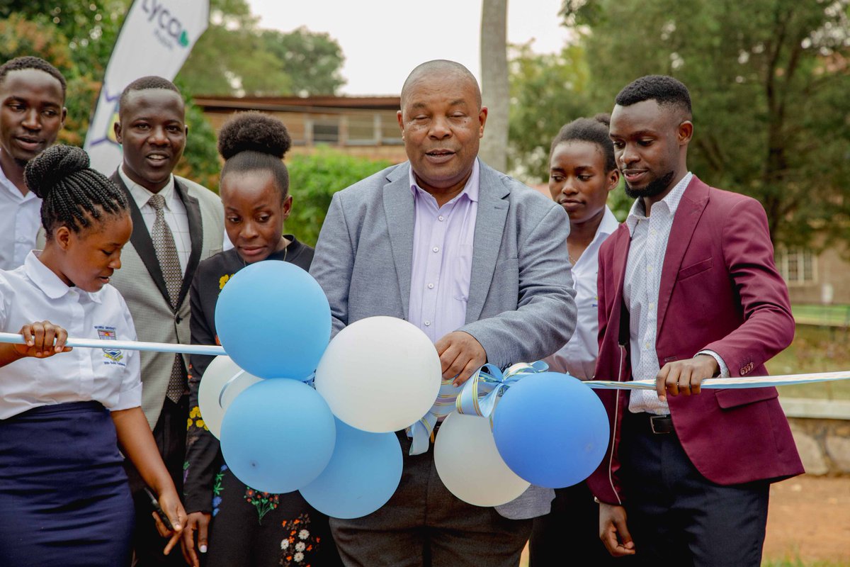 ForumGuild's tweet photo. OFFICIAL OPENING!
The University Secretary officially opens the Nkumba University Trade Bazaar today!
Join us for a fun-filled day of
Shopping,Food,Music and the best offers on a variety of goods.
#NkumbaUniversity #TradeBazaar #UniversityLife #Shopping #Foodie https://t.co/crsrCQtmI3