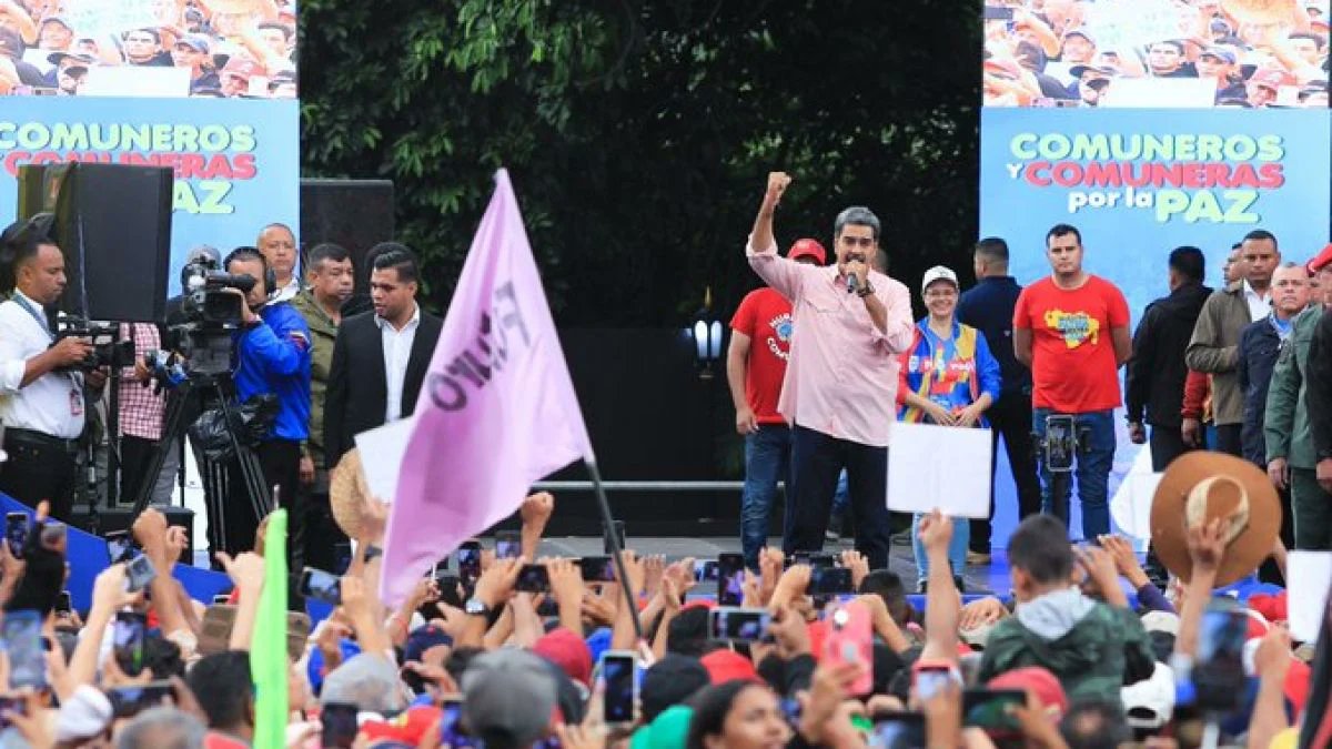 Inspectores Socialistas Zulia (@cispzulia) on Twitter photo Así lo dijo <a href="/NicolasMaduro/">Nicolás Maduro</a> "Elon Musk ha violado las mismas reglas de X, incitando el odio, a la guerra civil, las guarimbas en Venezuela. Ante esto, hoy he firmado el punto de cuenta enviado por Conatel para sacar a la red social X por 10 días de Venezuela.
<a href="/ACoronadoVzla/">Anibal Eduardo Coronado Millán</a> Así lo dijo <a href="/NicolasMaduro/">Nicolás Maduro</a> "Elon Musk ha violado las mismas reglas de X, incitando el odio, a la guerra civil, las guarimbas en Venezuela. Ante esto, hoy he firmado el punto de cuenta enviado por Conatel para sacar a la red social X por 10 días de Venezuela.
<a href="/ACoronadoVzla/">Anibal Eduardo Coronado Millán</a>