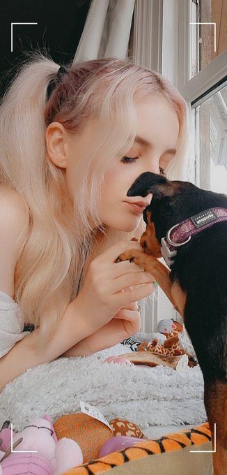 Yes Bitches 💜 I'm going back to blonde hahaha, bringing back that sass 😉 time to bring the sexy side<a href="/tag/blondie"class="tags"><span>#blondie</span></a><a href="/tag/class"class="tags"><span>#class</span></a><a href="/tag/cutenessoverload"class="tags"><span>#cutenessoverload</span></a><a href="/tag/sass"class="tags"><span>#sass</span></a><a href="/tag/memo"class="tags"><span>#memo</span></a>