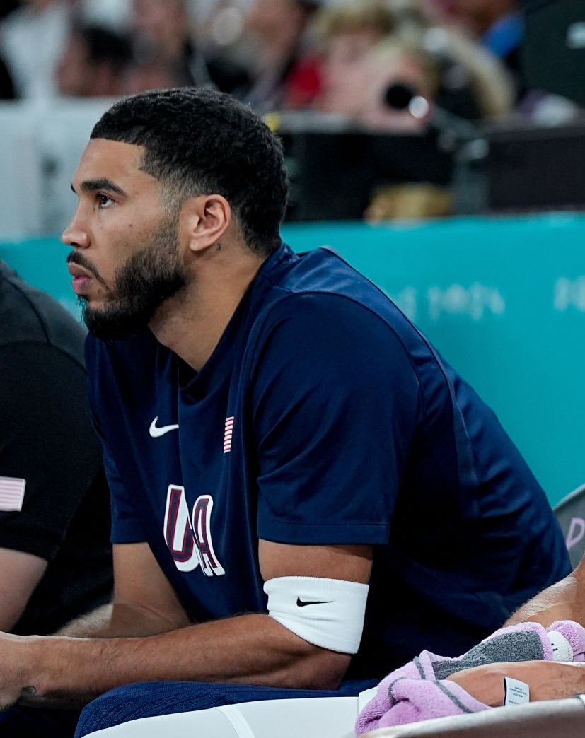 TheDunkCentral's tweet photo. Steve Kerr explains that Jayson Tatum's benching is a result of a "math problem."

“It’s not about anything Jayson is doing or not doing. It’s just about combinations and the way that group has played together, the way Kevin has filled in since he came back from his injury. It’s just a math problem more than anything.”

(Via @ByTimReynolds )