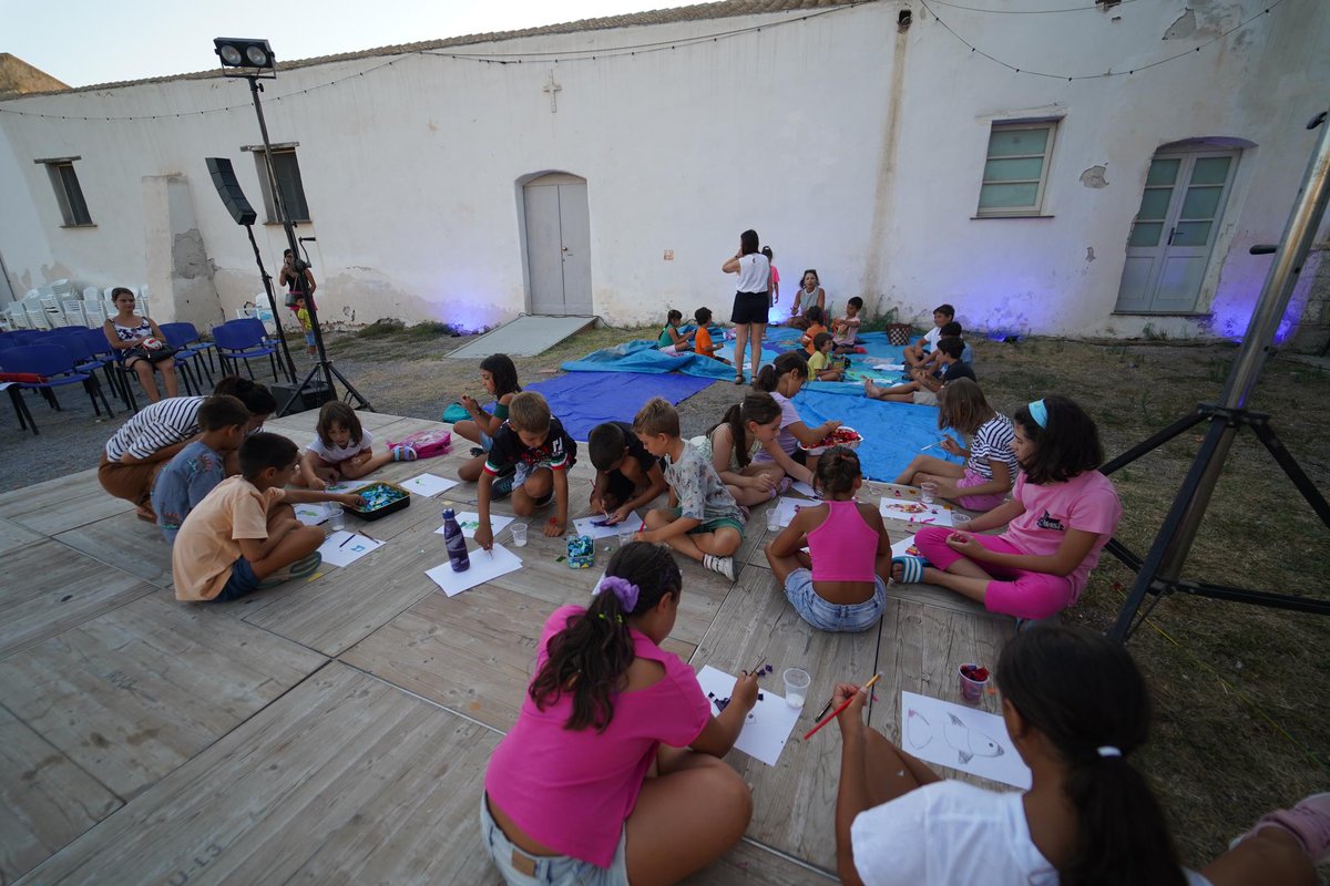 Prima giornata del BBF2024
BIGBLUELAB!
A lezione da un vero LUPO di MARE e laboratori sulla #biodiversità e sul nostro #
ecosistema!