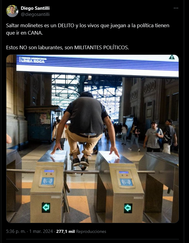 funk_kaz's tweet photo. Cuando todo estalle, porque va a explotar tarde o temprano, espero que los laburantes no se olviden que Diego Santilli los quería presos por no poder pagar el transporte https://t.co/dDyB6YDG6e