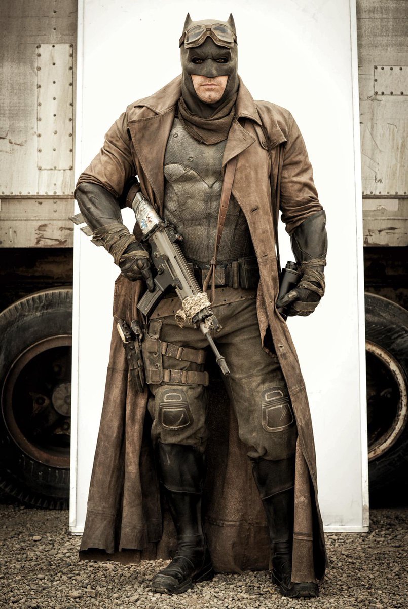 DullSkuggery2's tweet photo. Personally, the “Tactical gear/Trenchcoat worn on top of superhero outfit” look is a real 10/10. https://t.co/g1WFj07mwE