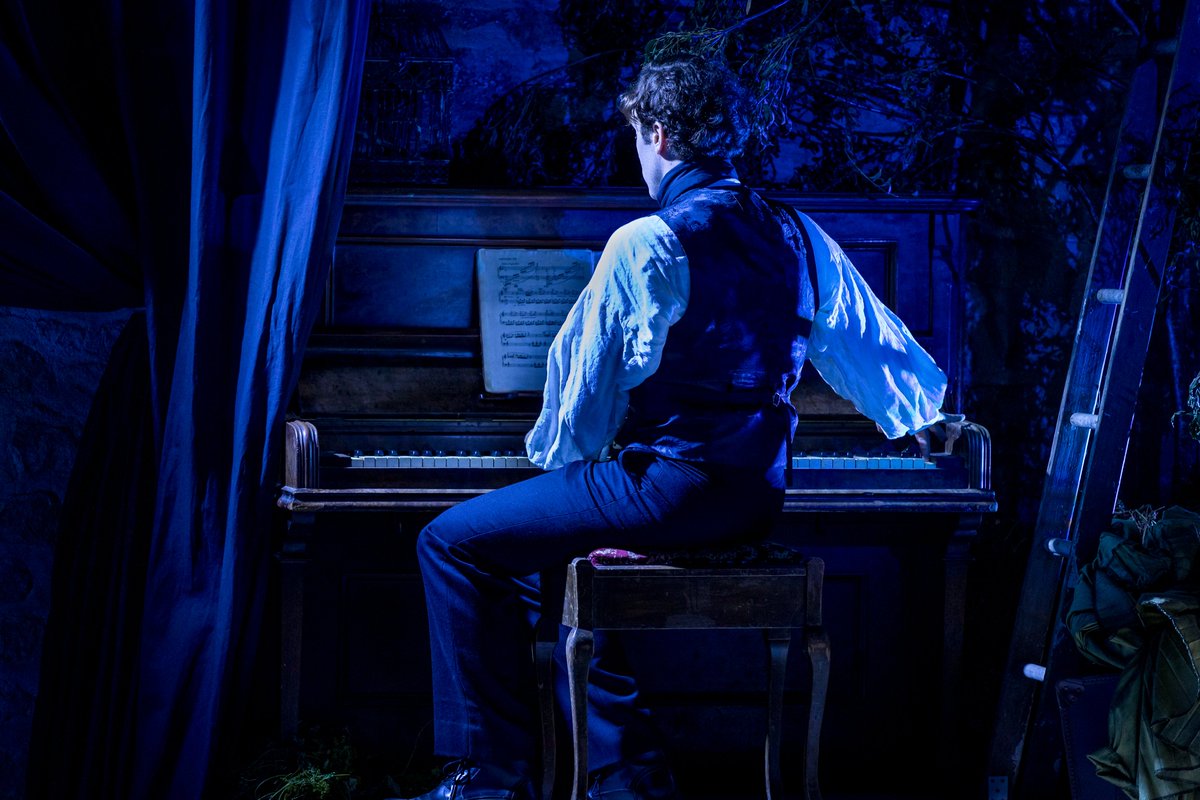Waterperry Opera Festival tweet media