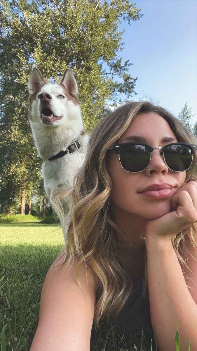 Miahrellim's tweet photo. Dog > boyfriend #montana https://t.co/bqsSLYdlrf