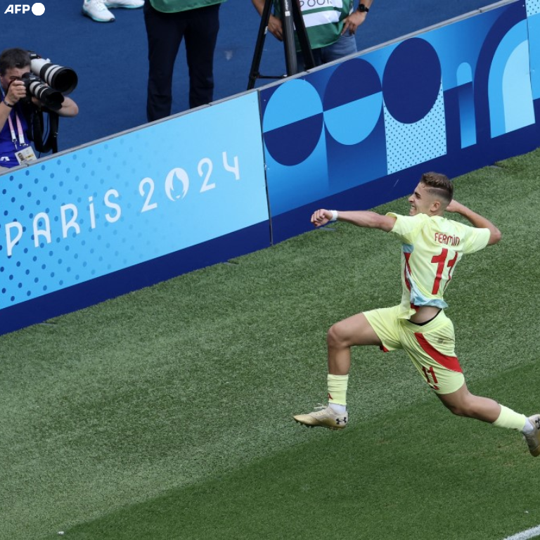 InvictosSomos's tweet photo. ¡¡FERMÍN!! ¡¡FERMÍN!! ¡¡FERMÍN!! ¡¡FERMÍN!! ¡¡FERMÍN!! ¡¡DOBLETE DEL MEDIOCAMPISTA DEL FC BARCELONA!! ¡¡REMONTADA ESPAÑOLA EN LA FINAL DE LOS JUEGOS OLÍMPICOS DE PARÍS 2024!! ¡¡NO PUDO ABEL RUIZ, PERO SÍ EL MVP DE ESTE TORNEO!! ¡¡LOCURA TOTAL!! ¡¡FRANCIA 1-2 ESPAÑA!! https://t.co/JmOeIvPoNz