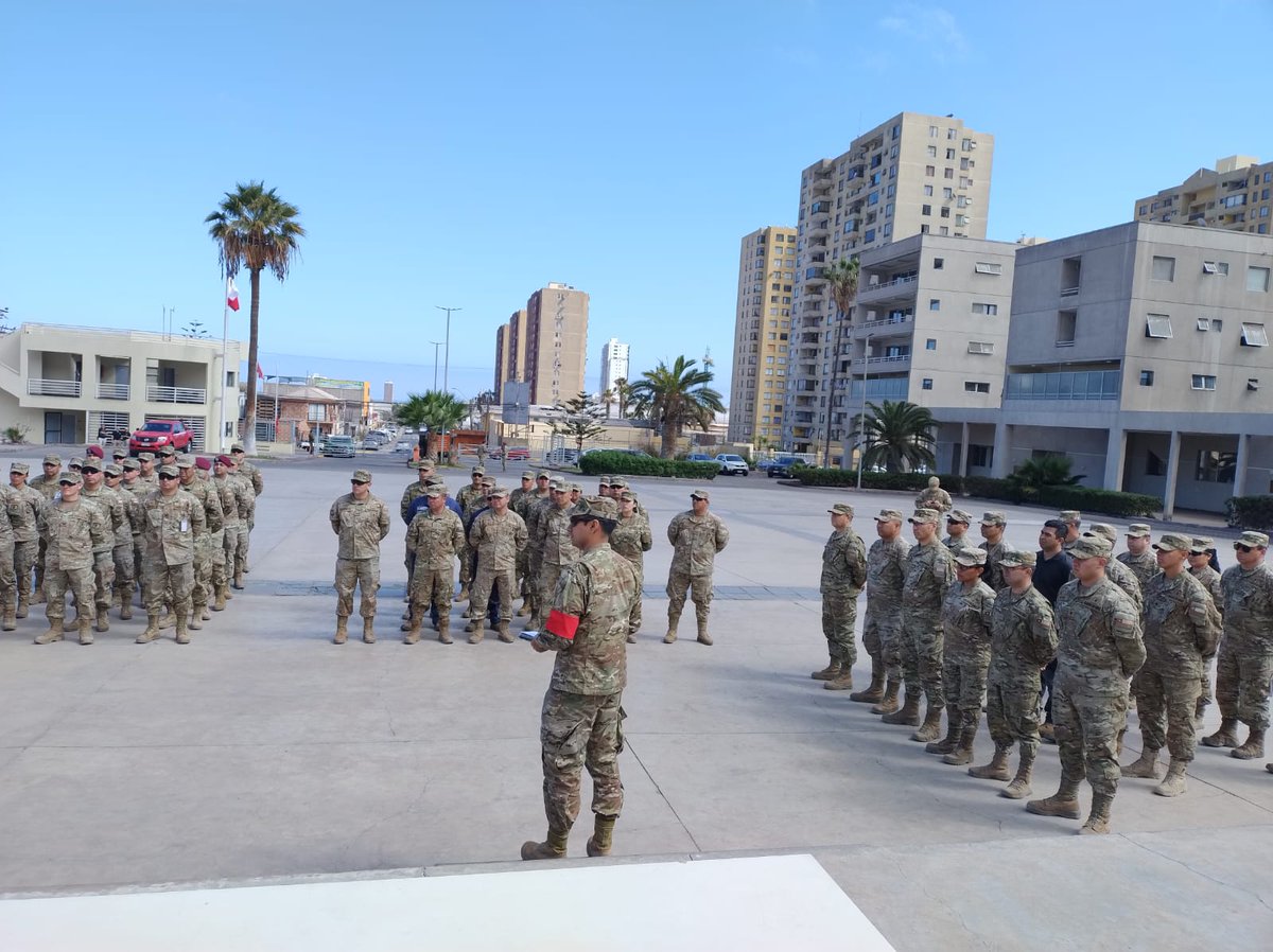 El 07AGO2024 las unidades de la VI DE que se encuentran desplegadas en la Comuna de Iquique, participaron del simulacro organizado por SENAPRED, el que consistió en un sismo de mayor intensidad (8.2 Mww) en las costas de la Región de Tarapacá.