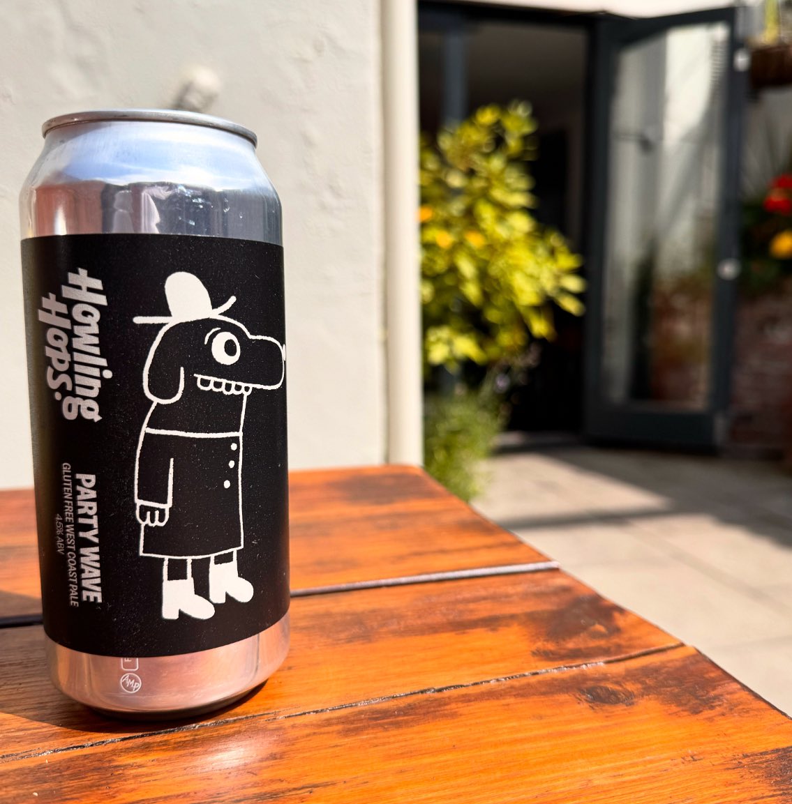 themagnetpub's tweet photo. NEW in at The Magnet 🧲
@howlinghops
• Party Wave (4.5%) 🎉
#magnetcolchester
#colchesterbusiness
#colchesterpub
#colchester
#essexpub
#howlinghops
#micropub https://t.co/UHYJ7M3yqU