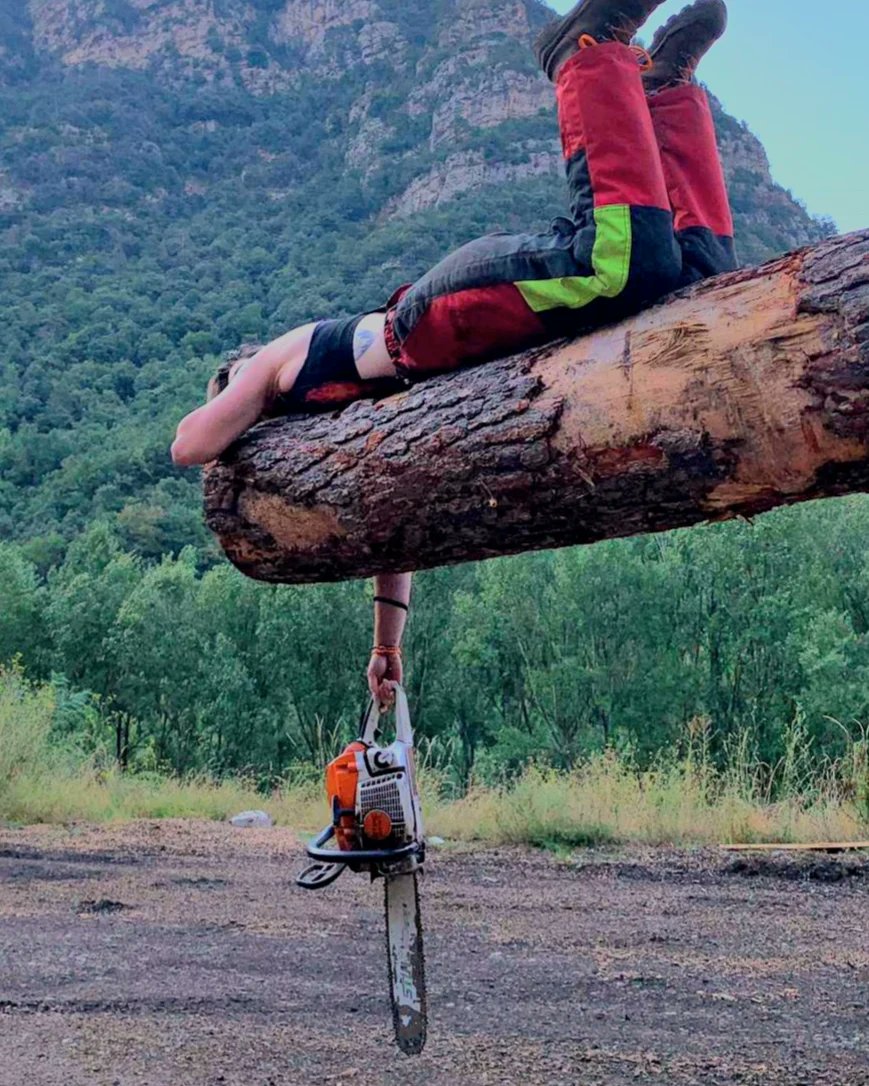 Abareaf98's tweet photo. Nadie te detendrá cuando te des cuenta de lo poderosa, valiente y capaz que eres! 💜👩🏻‍🚒🪵⛰️
.
.
.
PD: fotopostu de tradición prevacaiones!!! https://t.co/elhWOyrWiq