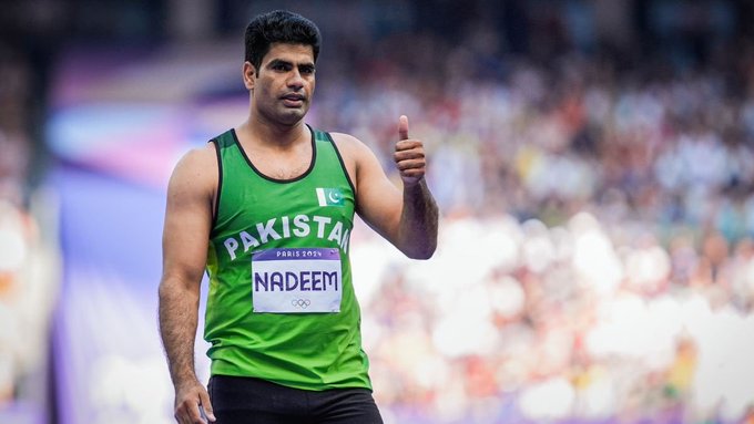 Siyam_Ch's tweet photo. 92.97m by Arshad Nadeem.
91.79m by Arshad Nadeem.
89.45m by Neeraj Chopra.
88.72m by Arshad Nadeem.

- Arshad dominated the final....!!!!
#ArshadNadeem #JavelinThrow
#ArshadNadeem #Paris2024 #IndiaAtOlympics #Olympics2024Paris #OlympicGames #Olympics https://t.co/8pgnrLkPD6