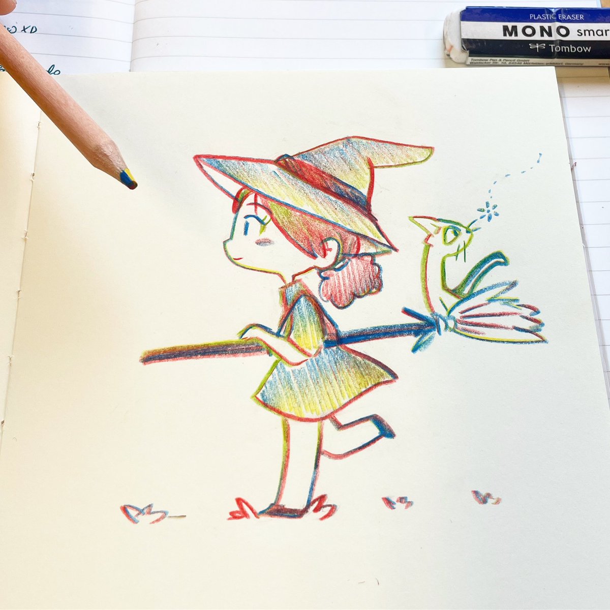 Jugando con el lápiz arcoíris multicolor ✨• = •✨ es super chulo! Pero hay que ser muy decidido con las lineas porque no se pueden repasar XD ni abocetar antes • w • es muy divertido ~💕