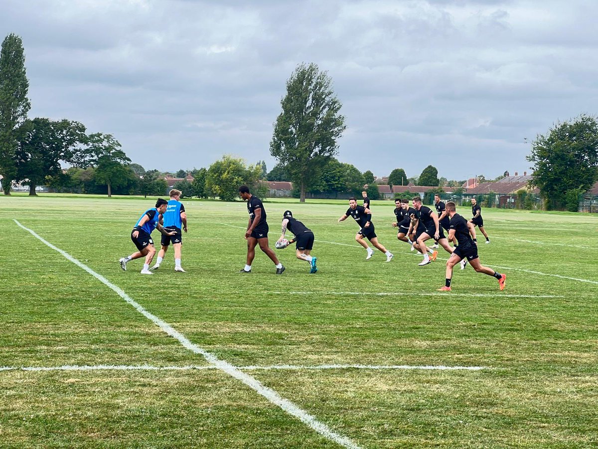 Vista Frames Hull Ltd tweet media