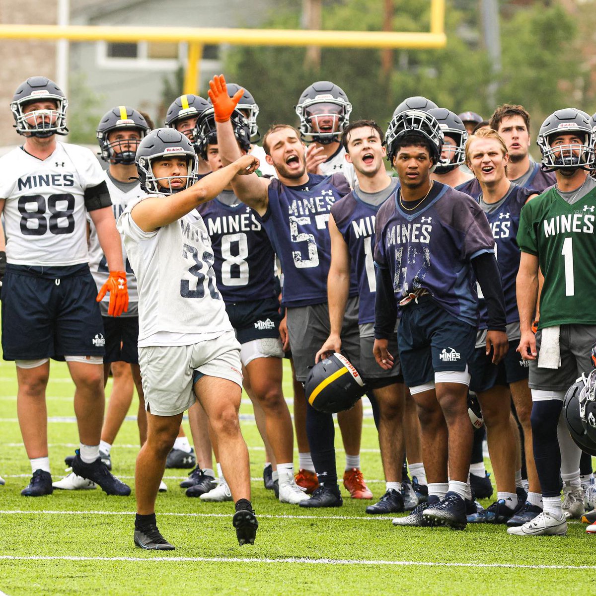 MinesFootball's tweet photo. Day 1 ✅

#HelluvaEngineer⚒ https://t.co/zJeB8f6bvx