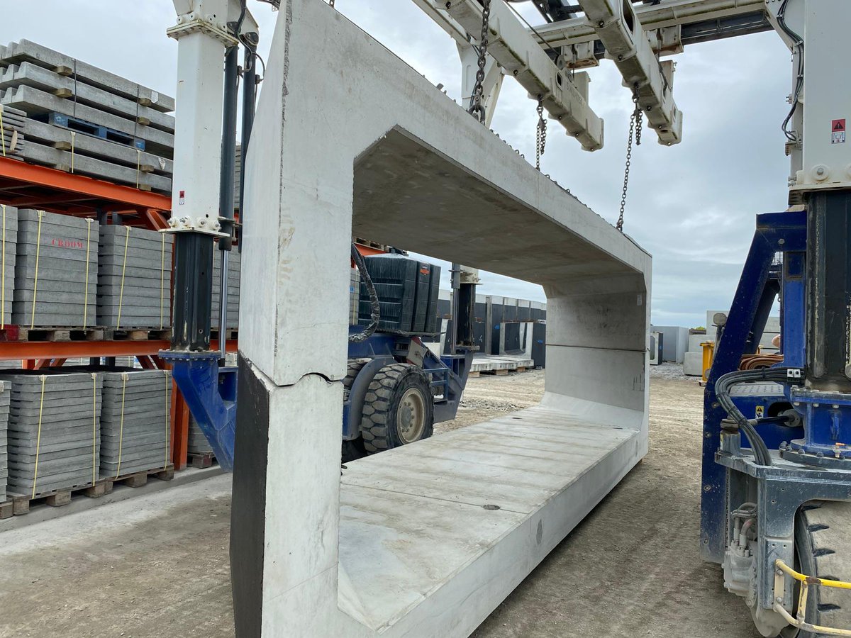 daryl_fegan's tweet photo. @gunsnrosesgirl3 The Precast element is only as good as the mould it comes out off. Like these 2 halves of a skewed culvert portal.. https://t.co/JyudlVNpKT