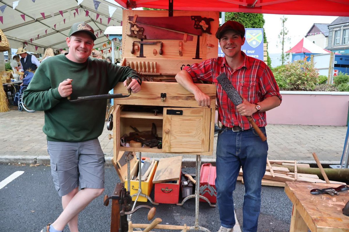 Old Fair Day tweet media