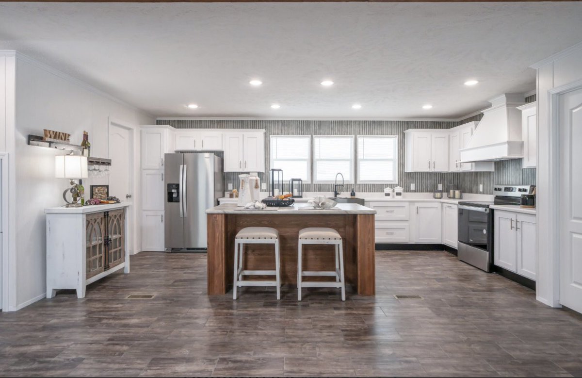 SWHomeCenter's tweet photo. 3 bed 2 bath
129,995
32x60
1800 sq ft
Overhead Vents
Hardwood cabinets
Porcelain sinks
72” fiberglass shower
337-436-5593
500 S Martin Luther King Hwy
Lake Charles LA 70601 https://t.co/OB9xh0fWOk