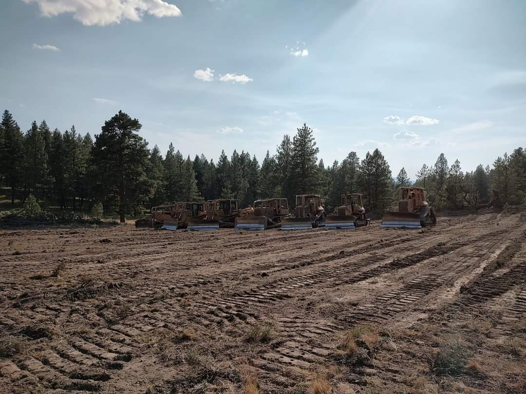 KristyTallman's tweet image. WILDFIRE NEWS 🔥 Falls Fire Update: 147,789 Acres Burned, 77% Contained

#FallsFire #OregonFires #WildfireUpdate #AcresBurned #FireContainment #WildfireResponse #FireSafety #EmergencyManagement #CommunitySafety #WildfireManagement #Firefighters