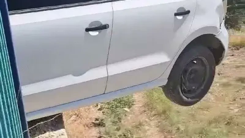 gaziantepolusum's tweet image. Türk işi kurtarma operasyonu: Asılı kalan otomobil düşmesin diye üstüne çıktılar 
gaziantepolusum.com/haber/21277802… 

#trafikkazası #asayiş #kurtarma #polis #köprü #tehlike #kaza #deprem #Gaziantep #SonDakika #SICAKHABER #gundem #guncel #dikkat #HABER #GaziantepHaber