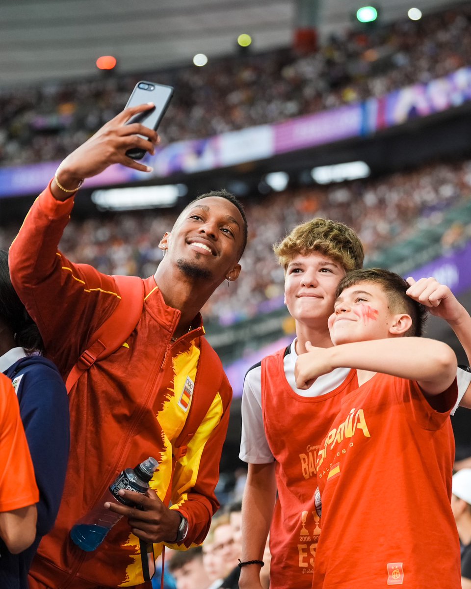 🕗🇪🇸 Solo un español en la jornada de tarde hoy en #Paris2024. Pero no es uno cualquiera… ¡<a href="/diaz_fortun/">Jordan Alejandro Diaz Fortún</a> salta a partir de las 20:13h en la final olímpica!

Y además, las dos finales de 4x100m (19:30h ellas y 19:47h ellos) la de peso (19:37h), 10.000m (20:57h) y 400m (20:00h)