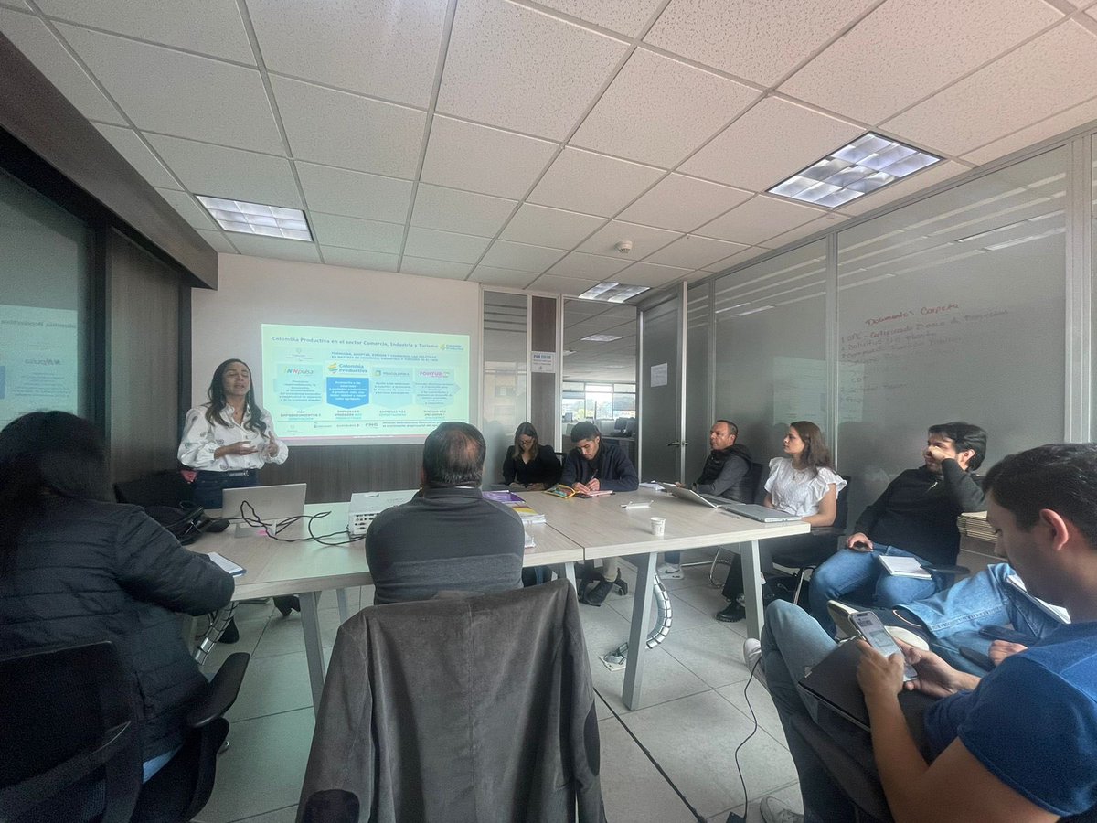 Participamos  en la reunión de asesoría para el lanzamiento de la iniciativa #ClústerdeCafé para Cundinamarca. Agradecemos a <a href="/Col_Productiva/">Colombia Productiva</a>, @ComercialCundi, @CunAgricultura, <a href="/Coodecafec/">Coodecafec Ltda</a> #ComitéDepartamentaldeCafeteros, por su apoyo en este importante proyecto. #Cundinamarca☕️