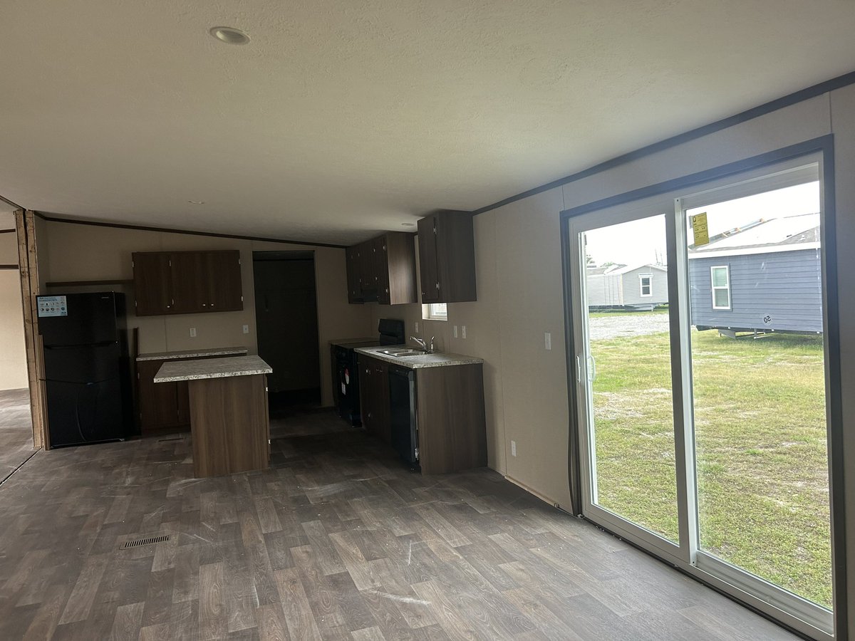 SWHomeCenter's tweet photo. 3 bed 2 bath 2 living room
1500 sq ft
92,995
4 bed 2 bath available for 94,995
Delivery and setup
AC
Steps
Appliances
337-436-5593
500 S Martin Luther King Hwy
Lake Charles LA 70601 https://t.co/471e6vbQ8Y
