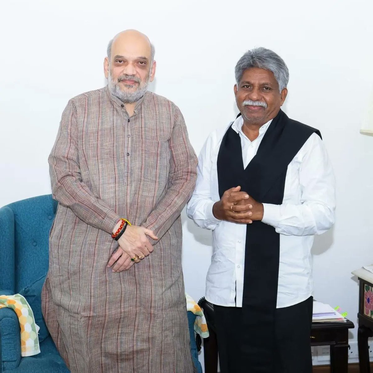 MsfMadiga's tweet photo. Manda Kirshna madiga met @AmitShah at New Delhi.
#amithshaw
#mandakrishnamadiga
#PMOIndia https://t.co/nTgDZhQqPv
