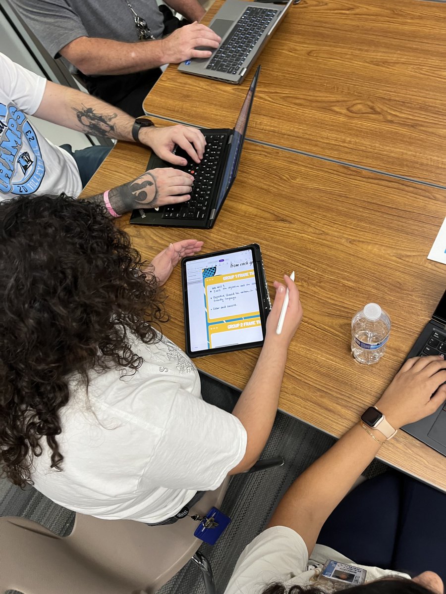 Kristin Bell tweet media