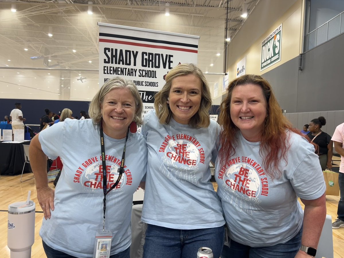 Representing at the HCPS Back to School event!
#sges
#4houses1family🖤❤️💚💙
#believe