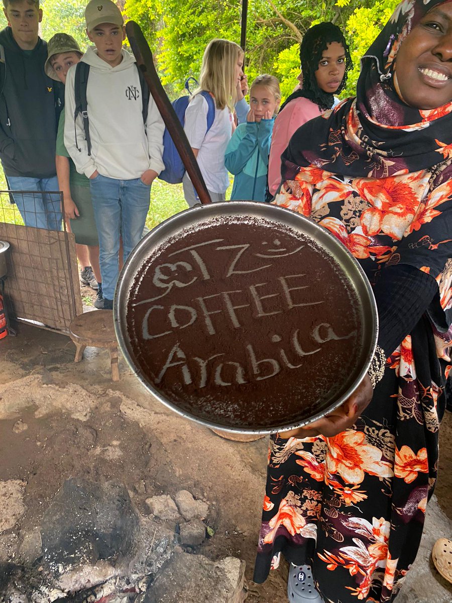 #TeamZabibu have been working really hard on projects so today the team could relax and visited the waterfalls. 😍 The team also had the chance to visit a coffee plantation. ☕️ The team are transferring to #CampTanga for the last leg of their expedition! 🥰 #campseffect @campsint
