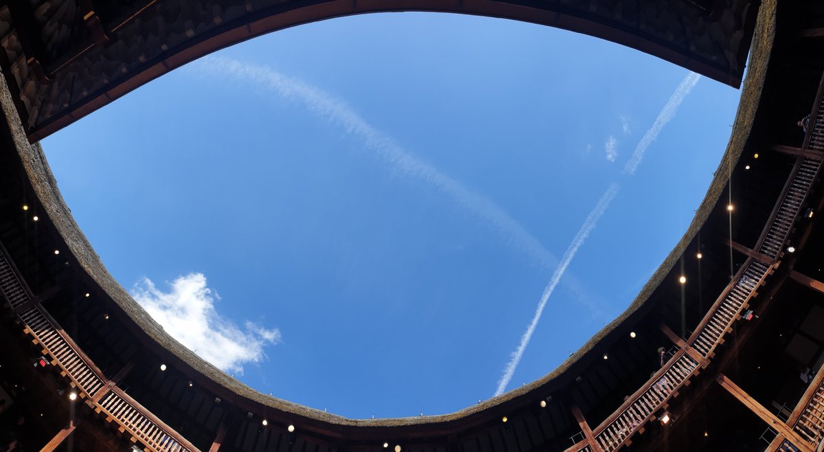 CliveFromDerby's tweet photo. "Sometime we see a cloud that's dragonish, A vapor sometime like a bear or lion"
Antony &amp; Cleopatra.
(photo taken during interval of today's first matinee of this impressive new production at @The_Globe ) https://t.co/CSk1SHmaaN