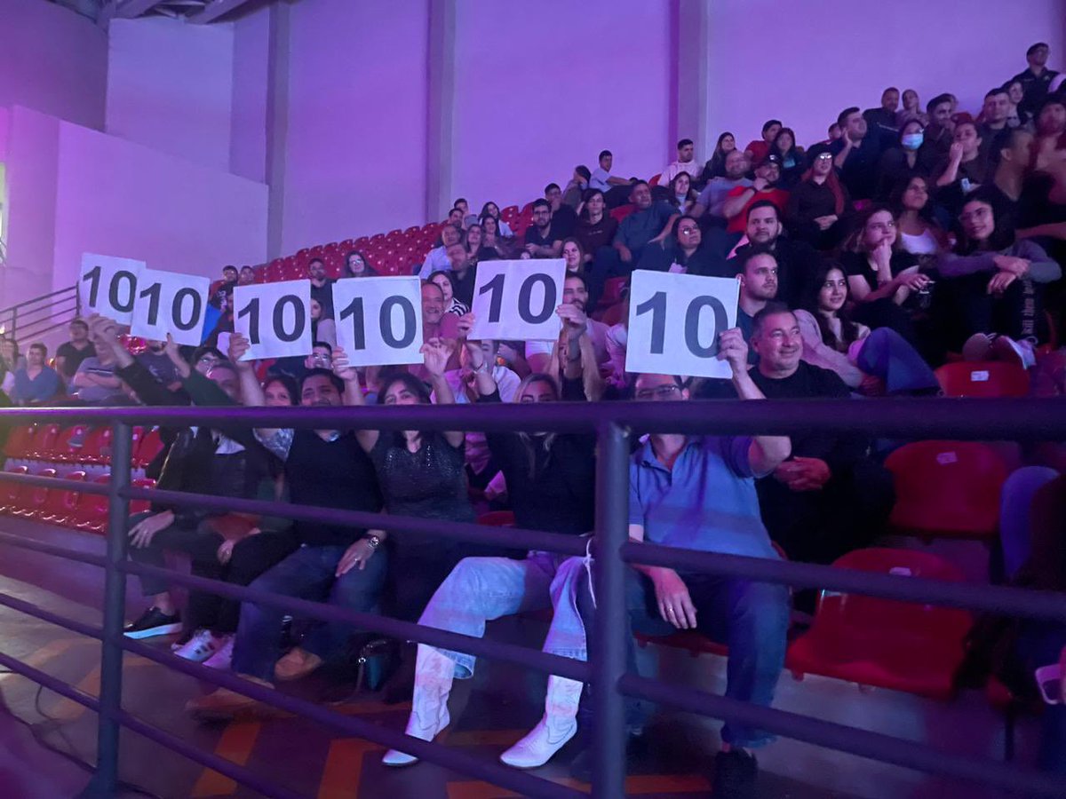 En Paraguay, unos fams calificaban los remates del show
¡Gracias familia por jugar conmigo!
¡Tengo el mejor fandom, y que la cuenten como quieran!