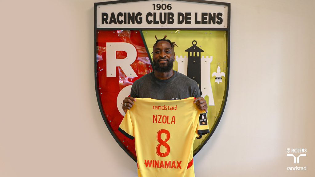 FabrizioRomano's tweet photo. 🟡🔴 M’Bala Nzola joins RC Lens on loan deal with €8m buy option clause from Fiorentina. https://t.co/Py8JZTuz8V