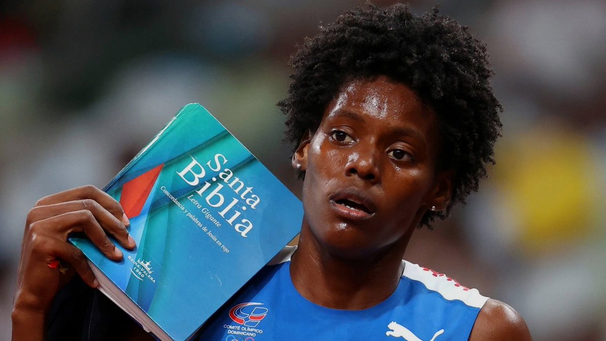 1 Samuel 2:30

"Porque yo honraré a los que me honran"