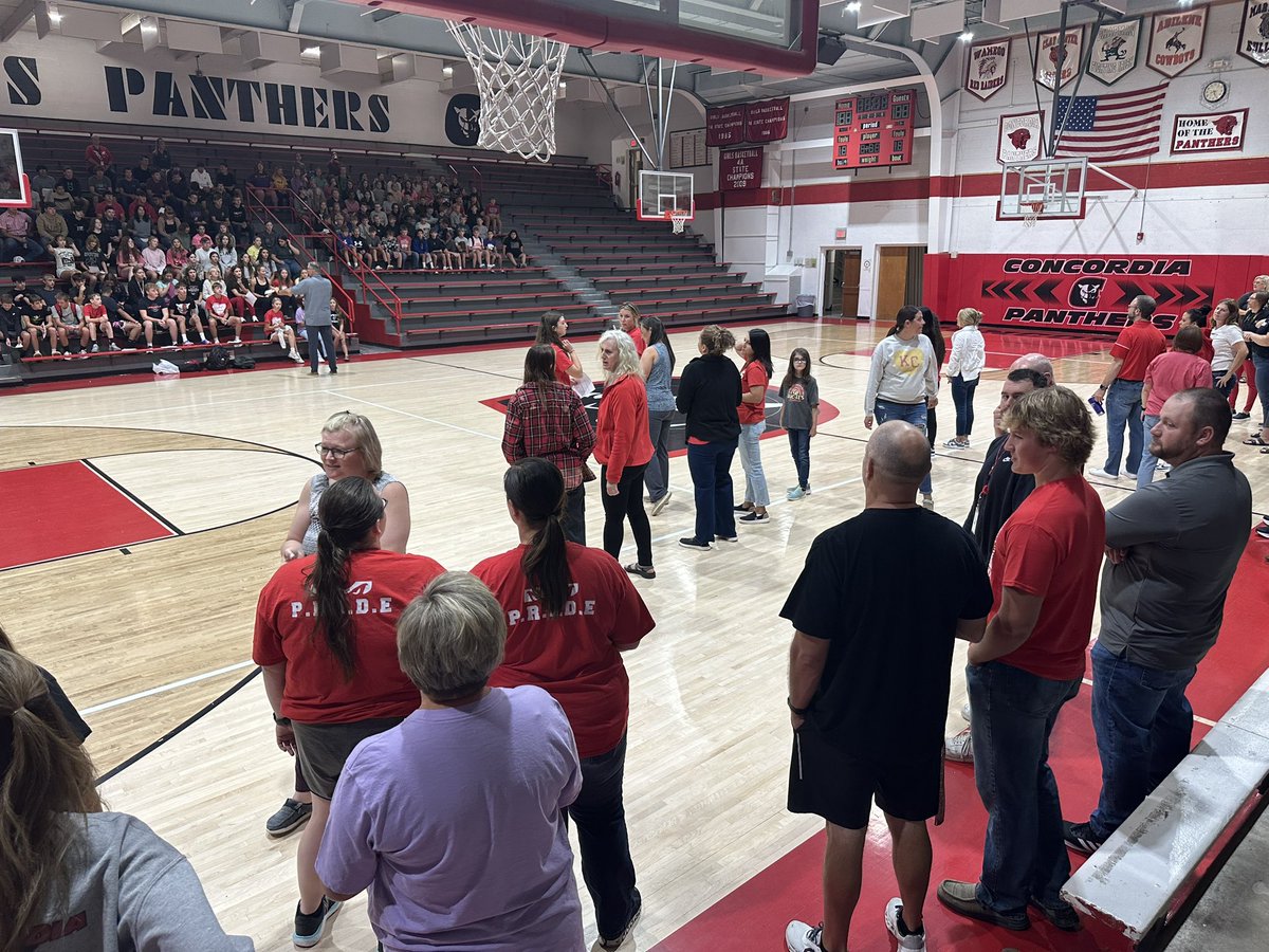 CHS Transition Day! Thank you CHS STUCO <a href="/Panther_AD333/">Panther Activities</a> <a href="/CHSthejungle/">CHS Student Council</a> for your amazing work welcoming our 7th Graders, Freshmen and “New to Concordia” students to the Panther Family!!!!#Concordiaproud