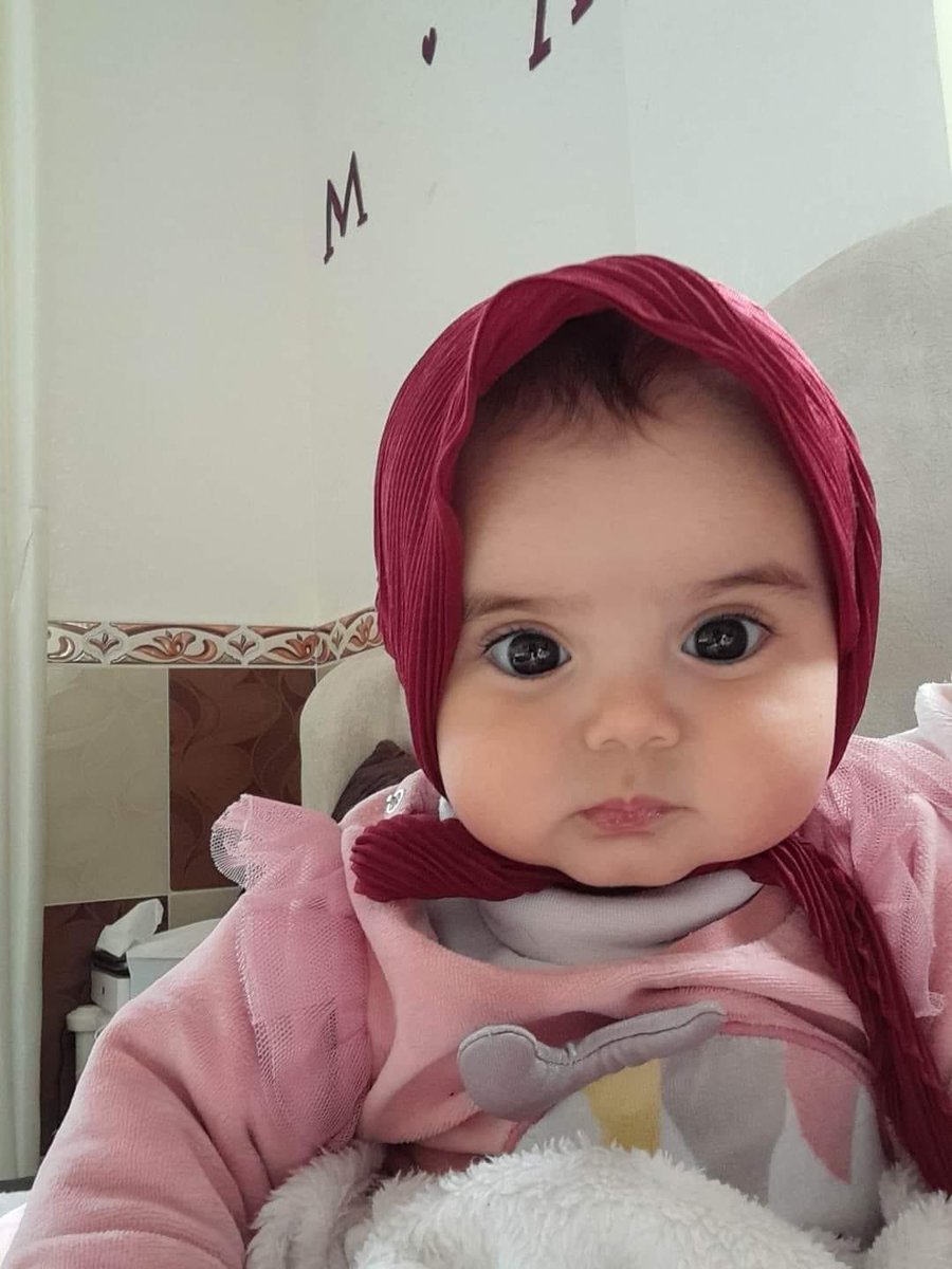 Bisan Al-Yazouri, menos de un año de vida, asesinada por genocidas de #Israel el 4 de diciembre de 2023.

Sin perdón ni olvido.

#Gaza