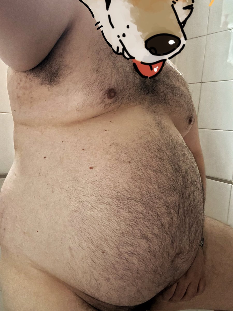 BruinMusk's tweet photo. [pov] he saw you staring and decided to join you in the shower despite it being too small for both of you https://t.co/tEzeJU9ZBF
