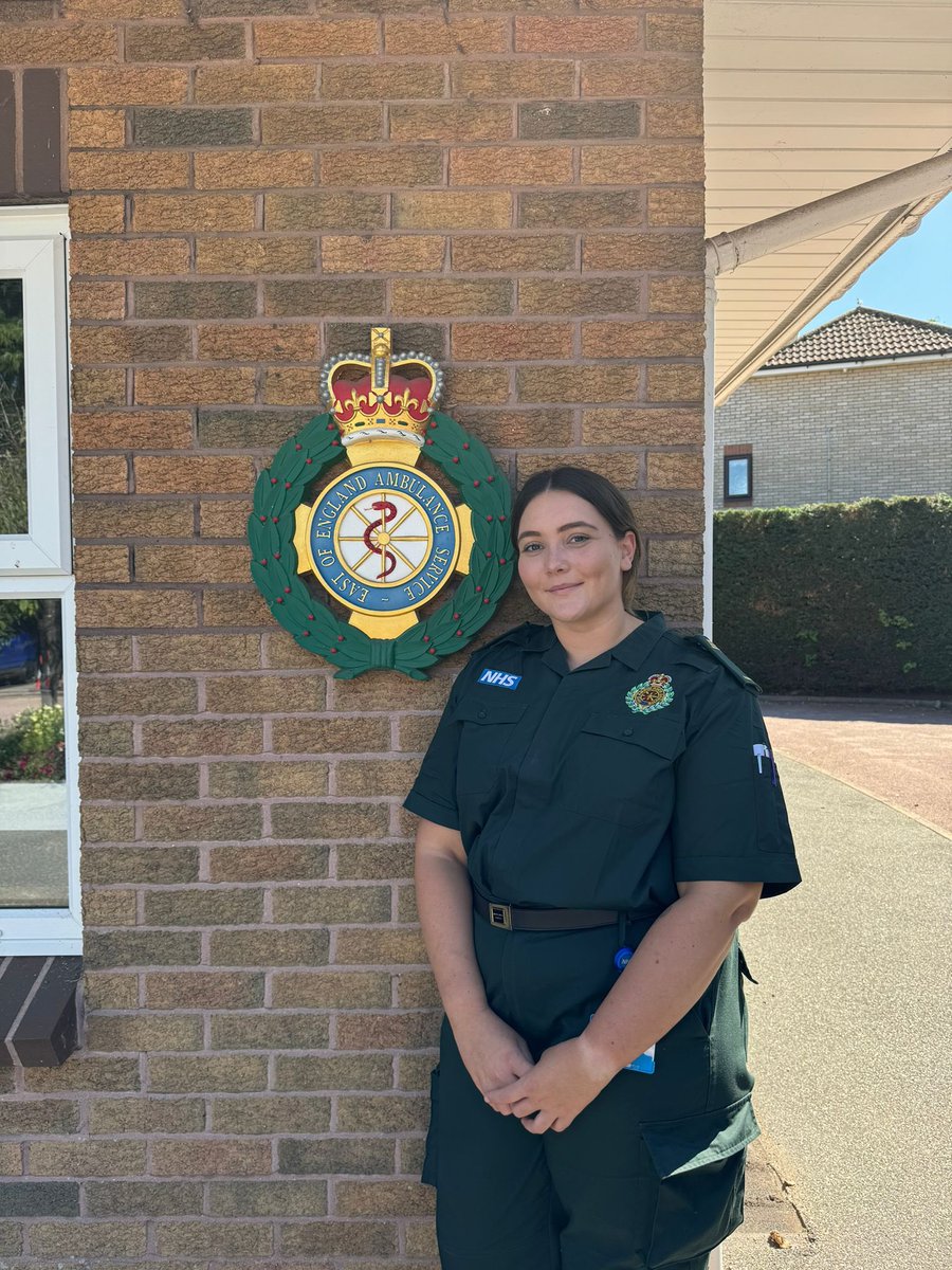 <a href="/TonyGrounds/">tony grounds</a> remember that little girl who was obsessed with Molly Dawes and Georgie Lane that wanted to be a medic?? Well here she is 9 years later and I couldn’t be prouder! #ourgirl #proudmum #Paramedic