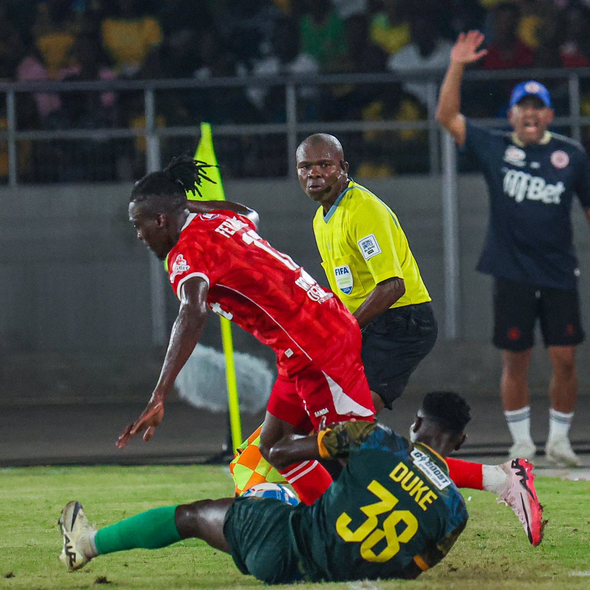 Tumewarahisishia kazi Azam kwa sababu atawakuta wamechoka vbya mno🤣😍