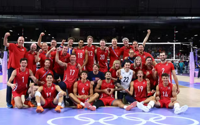 GUjwsKrWwAEoNGZ?format=png&name=small