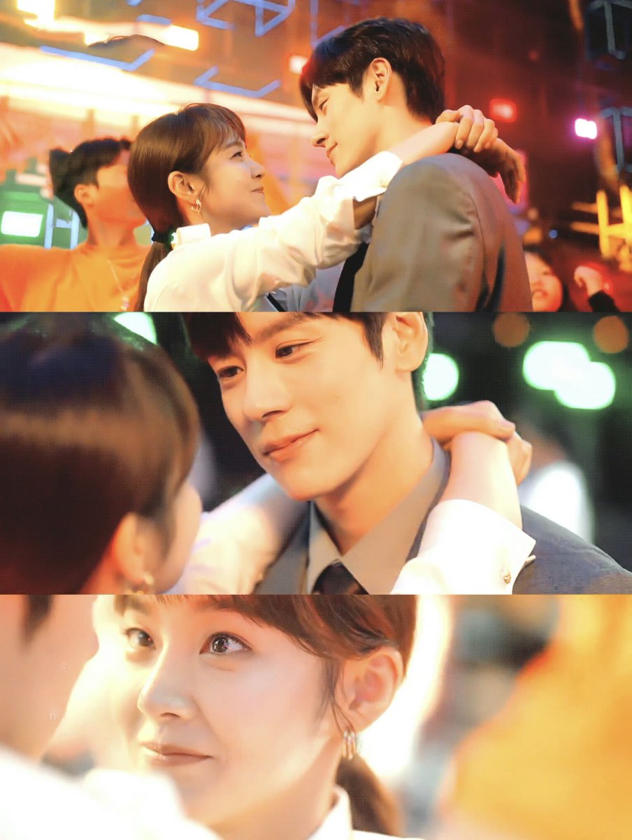 yingyeorer's tweet photo. 이번여름 중국에서 방영한 제법 때깔좋은 로맨스중드,,
근데 둘다 공통점이 남주가 여주를 오랫동안 짝사랑해와서 여주를 재회하고 계약연애든, 선결혼이든 하는거임
우견니적나천은 다봤고 사장낭만은 아직보는중인데 진짜 둘다좋아..

우견니적나천                             사장낭만 https://t.co/1P92n18EKk