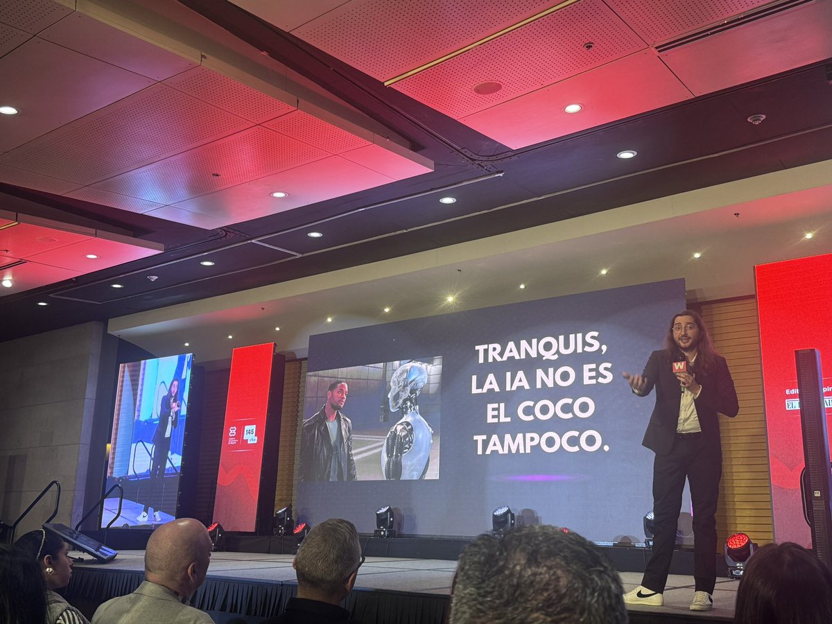angeburgos25's tweet image. La tecnología no reemplaza la inteligencia humana, la potencia #AI #MarketingDigital  #webcongress