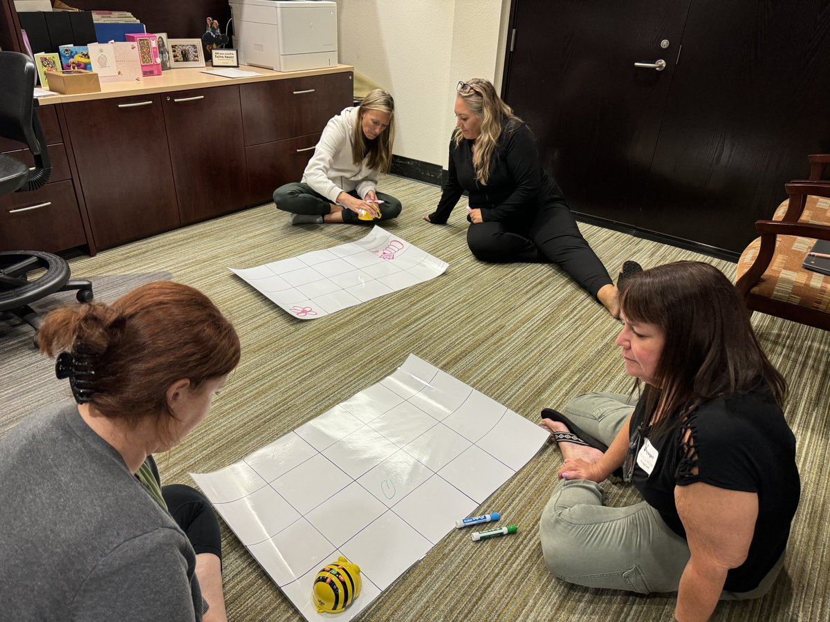 Kicking off the new school year by welcoming our #pusdvoyager 2️⃣.0️⃣s 🎉🎉🎉 It was an incredible day learning &amp; exploring with <a href="/Ozobot/">Ozobot</a>, <a href="/ClassVR/">ClassVR from Avantis</a>, &amp; <a href="/CanvaEdu/">Canva Education</a>, just to name a few💻 We can’t wait to see what innovative practices these teachers will share with their ✨students✨