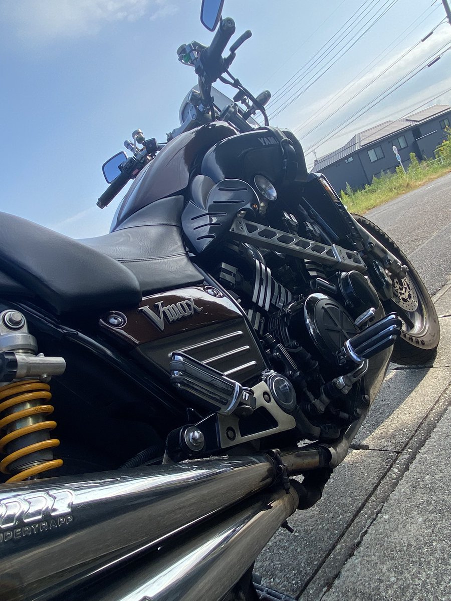 Hmax1310's tweet photo. よし、出発するか。

...会社へ。

#Vmax1200 https://t.co/WT18HyYrl9