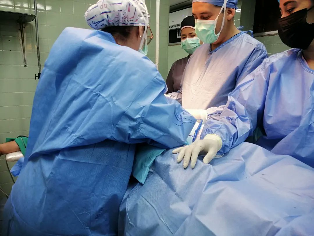 Corposalud_tach's tweet photo. Siguiendo con la atención de los pacientes registrados en el 1x10 del Buen Gobierno impulsado por @NicolasMaduro y el gobernador @FreddyBernal, se realizaron 6 cirugías de mediana complejidad, en el Plan Quirúrgico por @MagaGutierrezV y la autoridad única de salud, Rafael Medina. https://t.co/wFtxGar3Bd