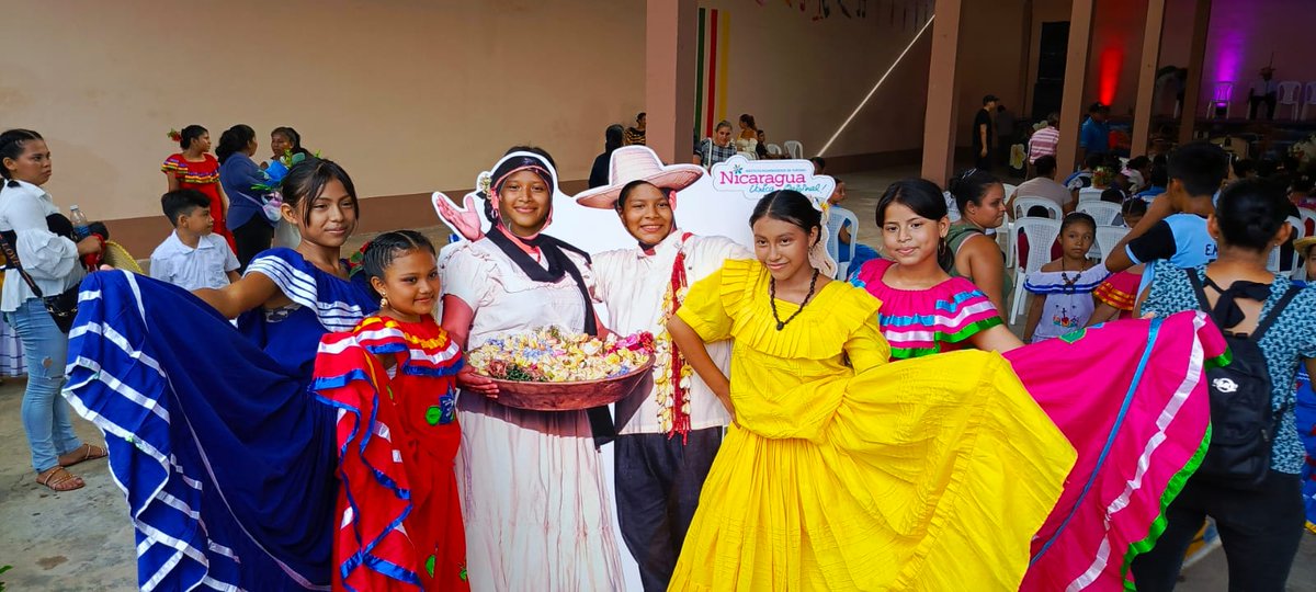 AdelanteSiempr_'s tweet photo. 🌿En el Municipio de #Masaya con mucha alegría y algarabía se celebró y conmemoró hoy 09 de agosto el "Día Internacional de los Pueblos Indígenas. 

Que Vivan nuestros Pueblos Originarios!!🌳🌾🌱

#PueblosIndígenas 
#Nicaragua 
#Cultura 
#Tradición https://t.co/RzEMxEYwY7