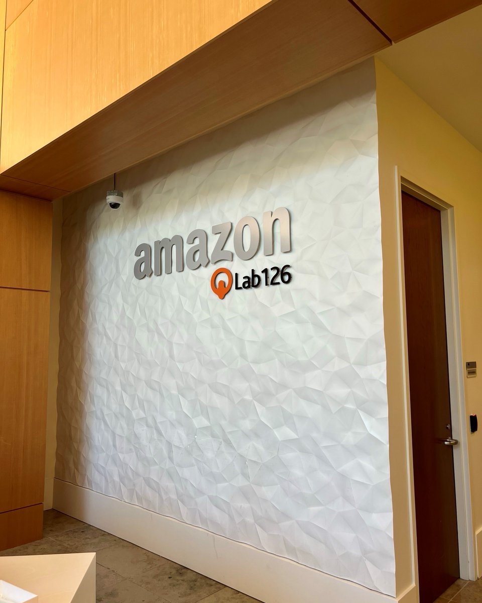 panos_panay's tweet image. Lots of fun putting products to the test in our reliability lab #Lab126