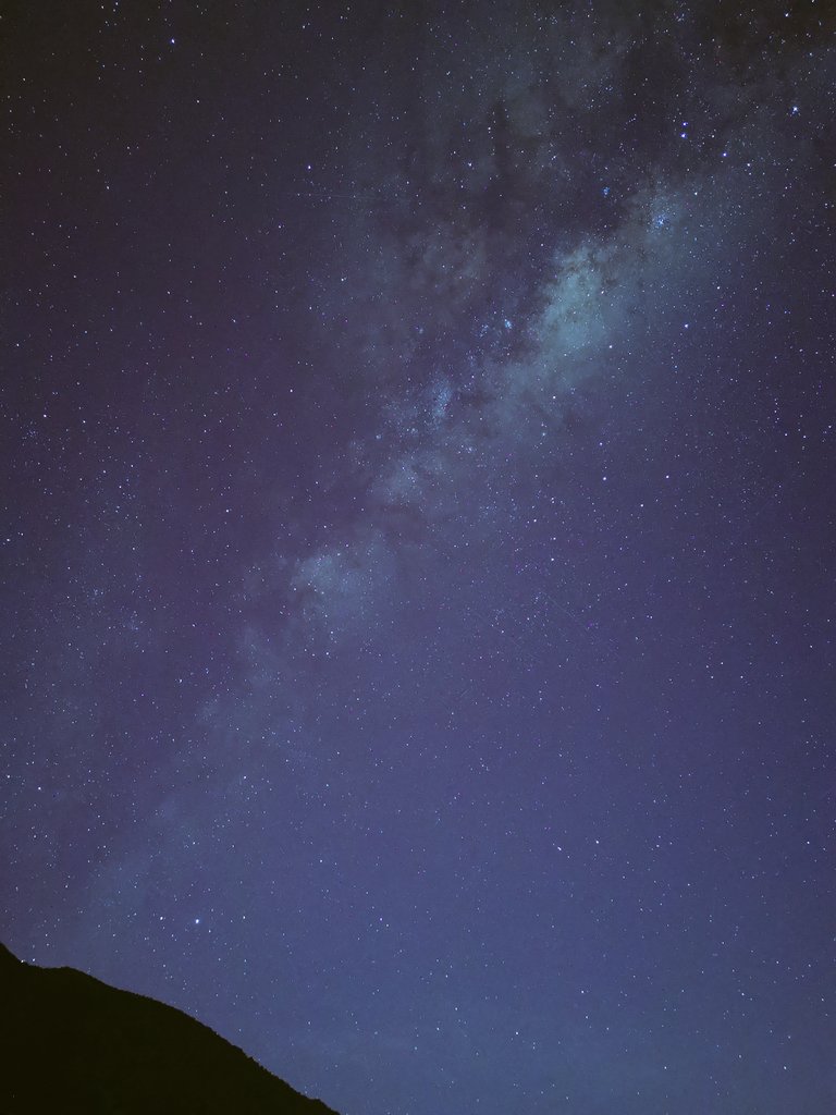 Cae la noche sobre el Valle del Elqui... Foto con el celular.