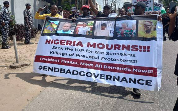 donted71's tweet photo. Day 9 (Yesterday): Protest Picture Of The Day
(Friday, August 9)

Killings: Sack IGP Now, #EndBadGovernance Protest Organisers Demand

Organisers of the #EndBadGovernance in Nigeria have called for the immediate dismissal of the Inspector General of Police,... https://t.co/SUrgqOyMue